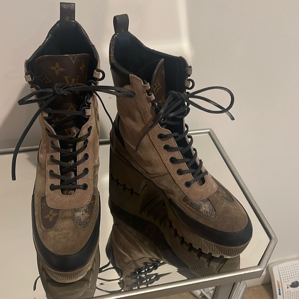AUTHENTIC- Louis Vuitton Boots